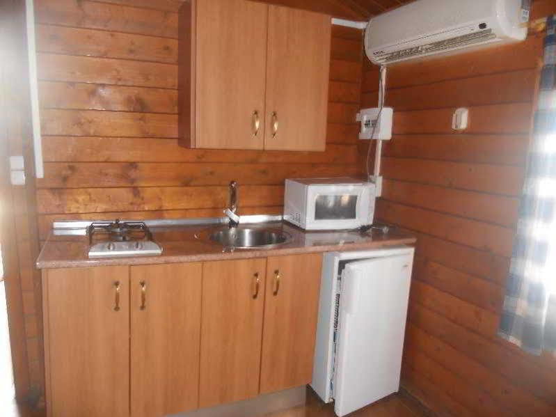 Camping 푸엔테 데 피에드라 외부 사진
